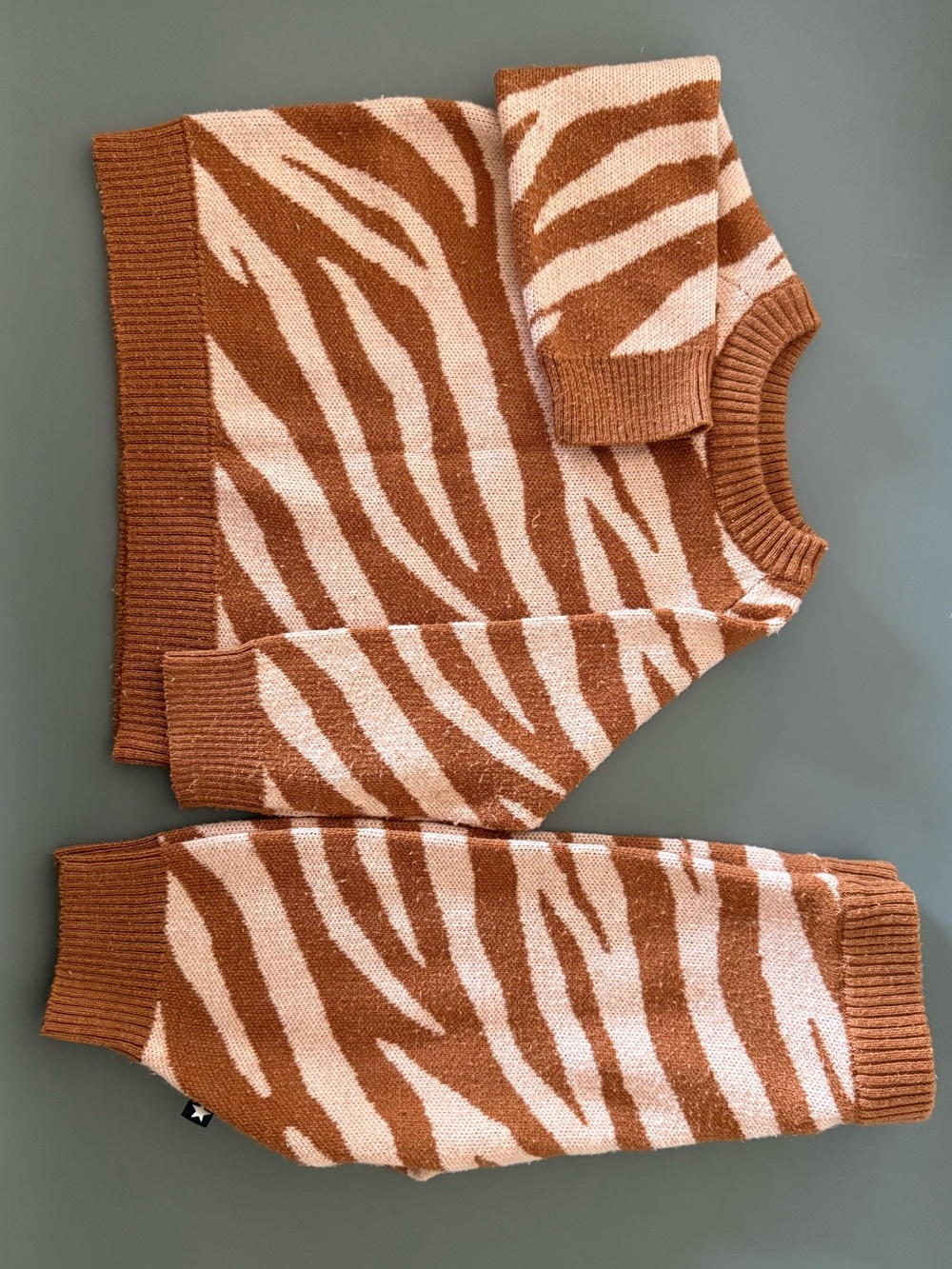 Molo Wool / Cotton Blend Set for Baby in Zebra - 6 Months